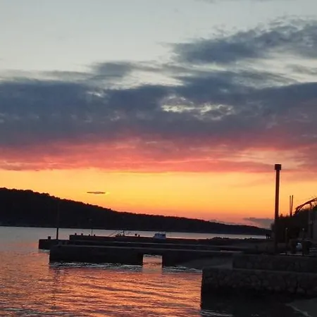 Rukavina 公寓 Barbat na Rabu